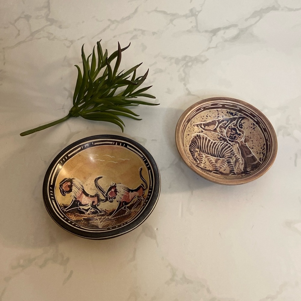 African Kisii Soapstone Lion Zebra Trinket Bowls Hand Carved Set of 2 Artisan